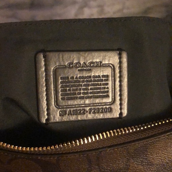 Purse - Picture 3 of 4